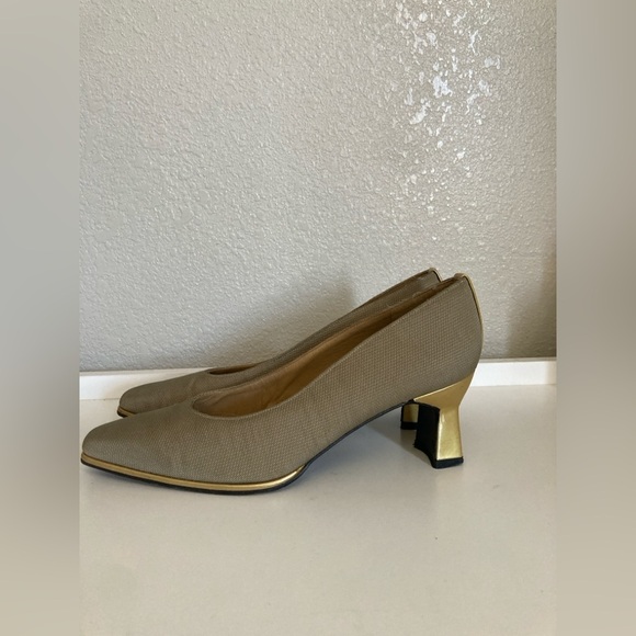 STUART WEITZMAN Beige Taupe Square Toe Heels Womens 8B - Picture 3 of 7